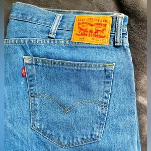 Levi’s 505 denim W4o L29 good condition